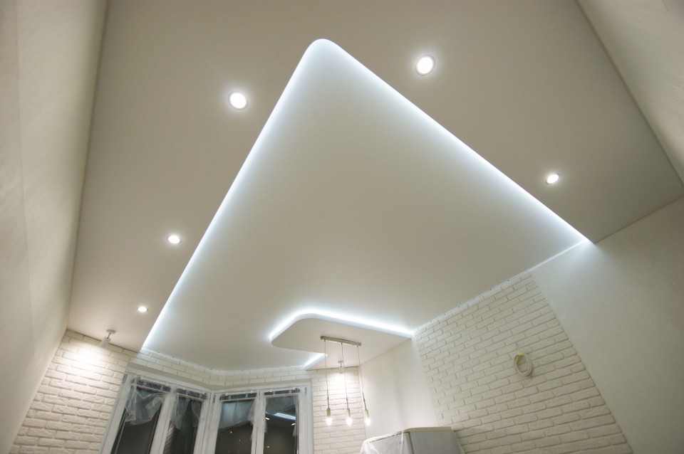 Заказать парящие натяжные потолки в г. Лиски